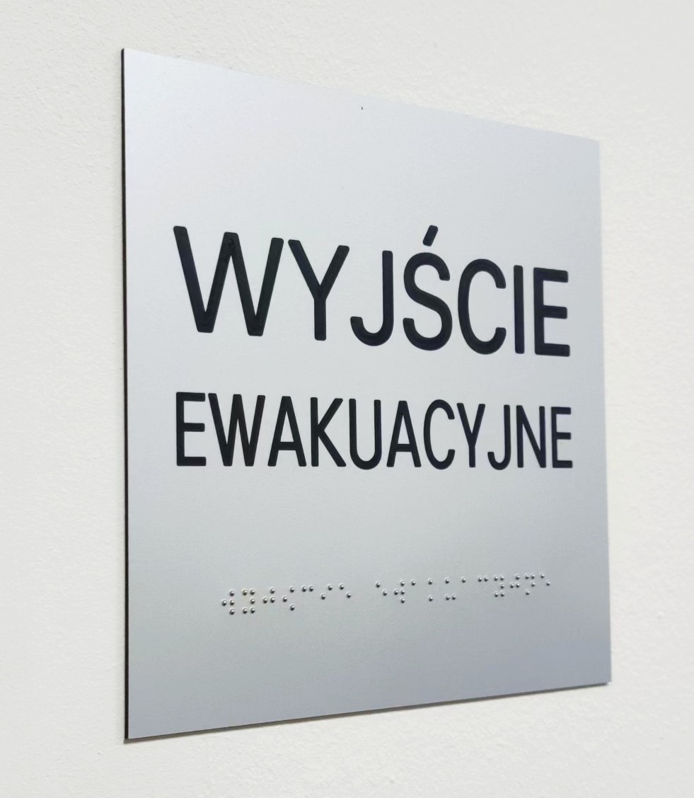 Zdjęcie w tabliczki na drzwi windy